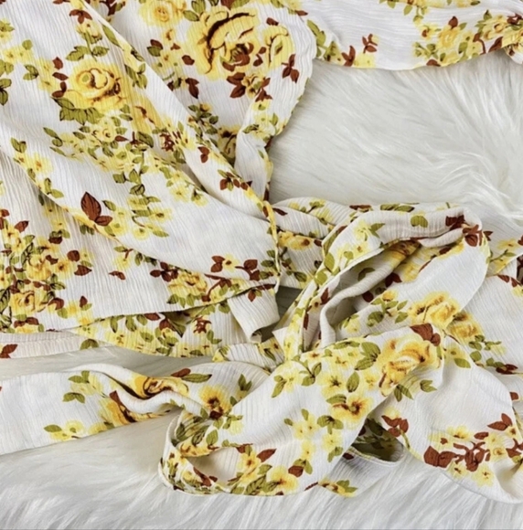 Faithfull The Brand Wrap Top - Picture 6 of 7